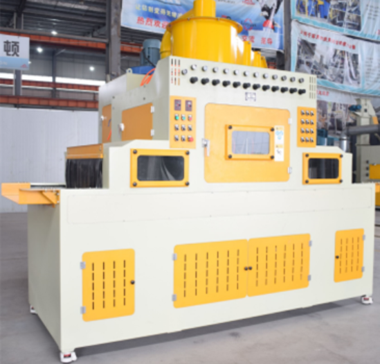 電熨斗專(zhuān)用噴砂機(jī)設(shè)備，輸送式噴砂機(jī)